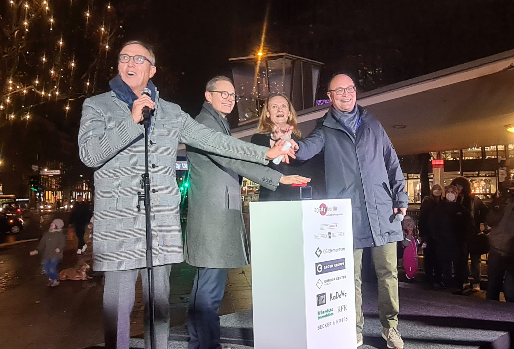 Start der Weihnachtsbeleuchtung mit Bezirksstadtrat Arne Herz